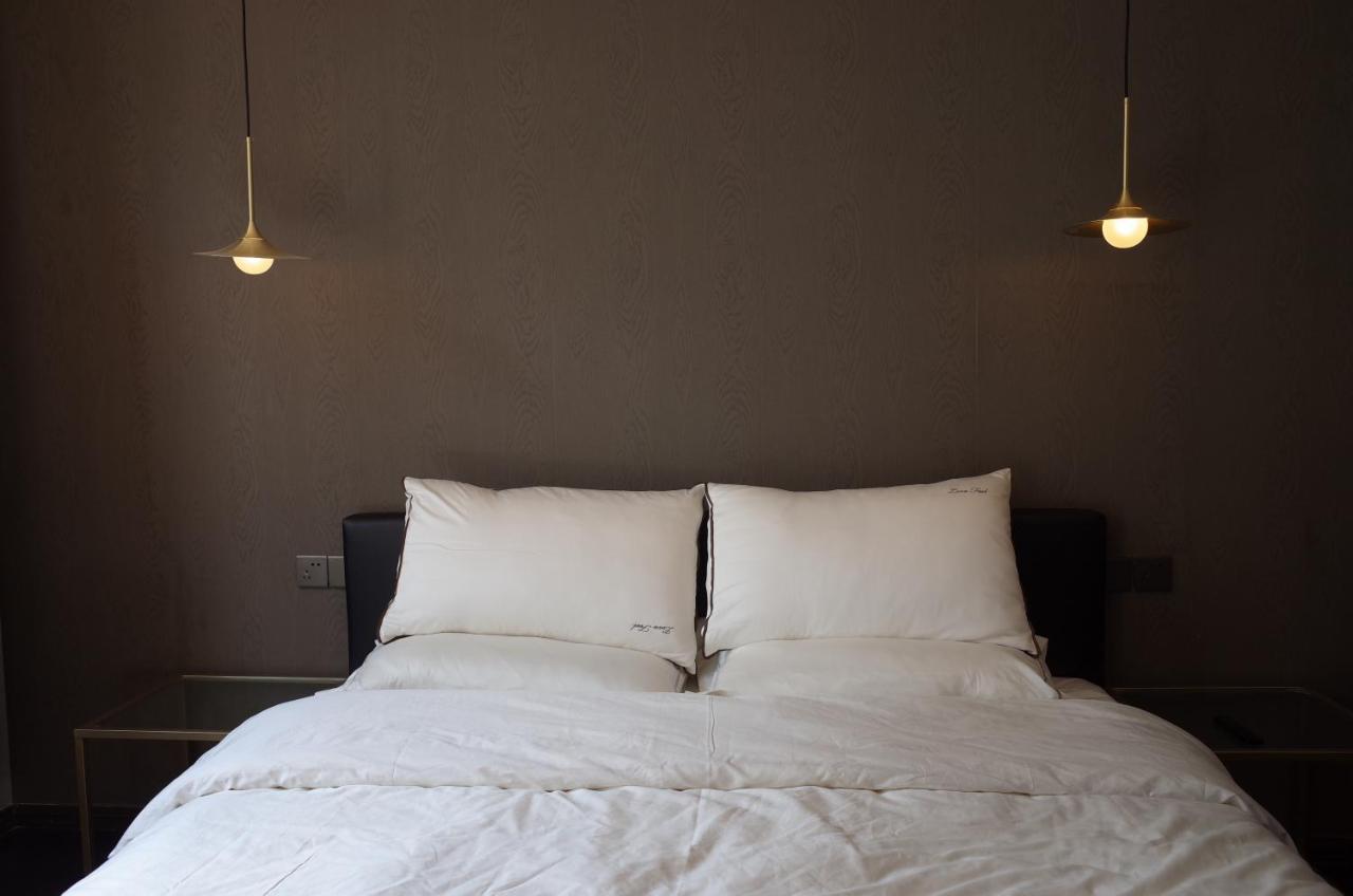 Shanghai Downtown Hills Boutique Guesthouse - Near Metro Line 7, Exit 3, Changping Road Eksteriør billede